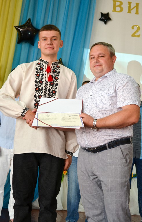 Ми відлітаємо у світ добро творити