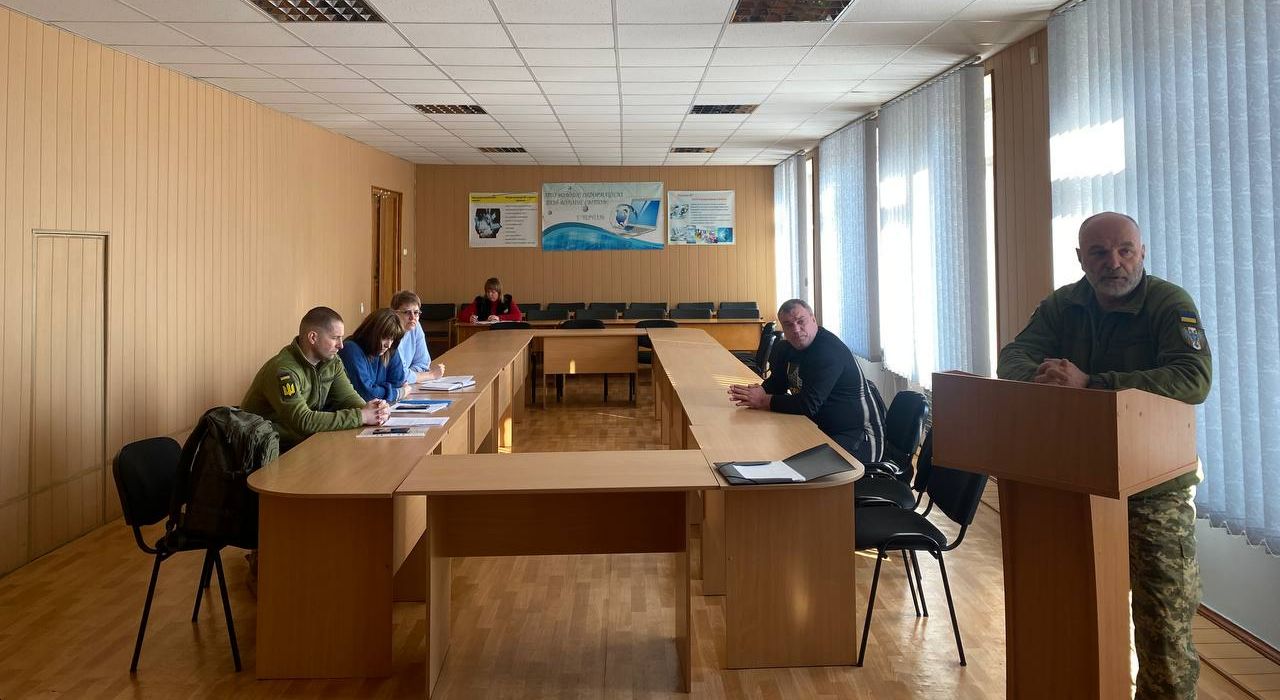 Проведено виховну годину на тему: «Ми за мир на всій землі!»