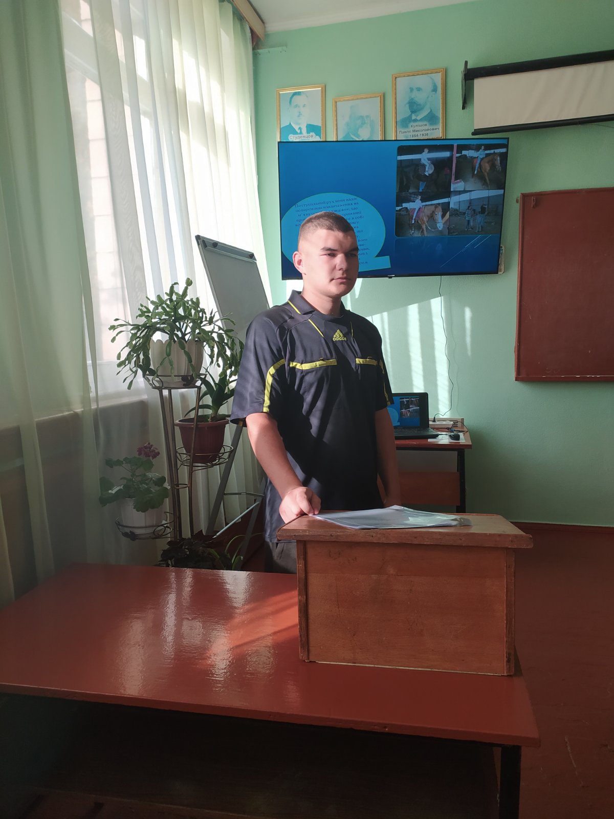Засідання предметного гуртка «Технолог»