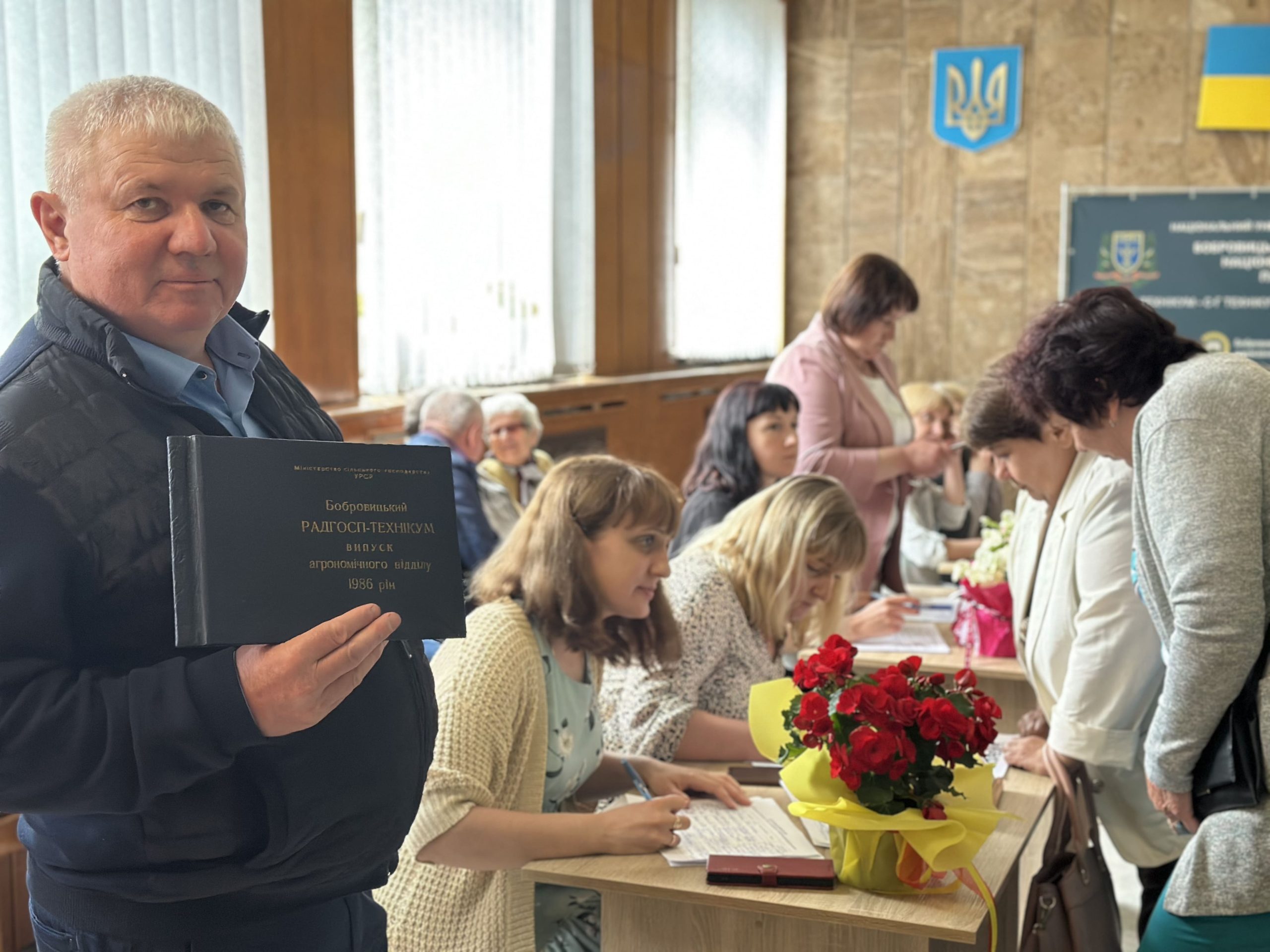 Альма-матер кличе знову: наше тепле повернення до колиски знань і незабутніх миттєвостей!