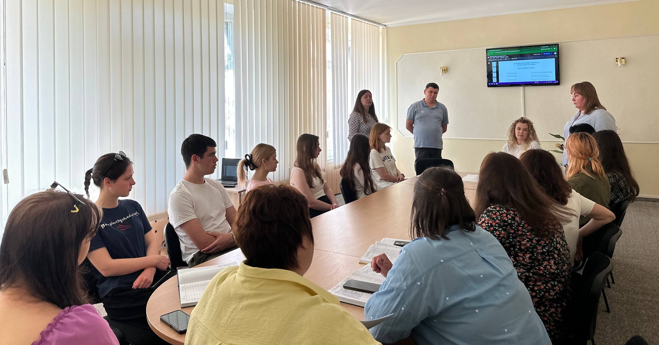 ЗУСТРІЧ ЗІ СТЕЙКХОЛДЕРАМИ: ДІАЛОГ ОСВІТИ ТА РОБОТОДАВЦІВ